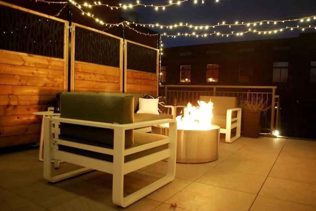 Plaza10 - 20 Restaurants At Under A 10 Minute Walk Apartment Montreal Canada
